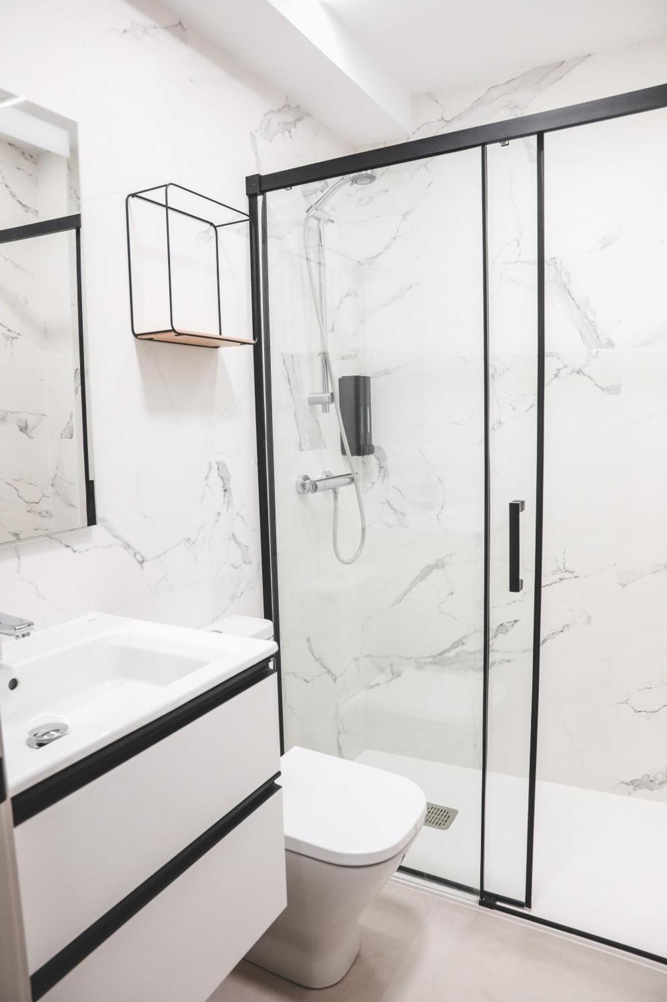 Casa San Juan - Habitaciones Privadas Logrono Luaran gambar