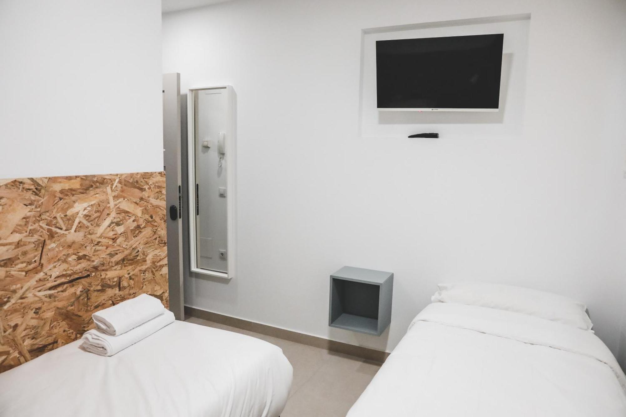 Casa San Juan - Habitaciones Privadas Logrono Luaran gambar