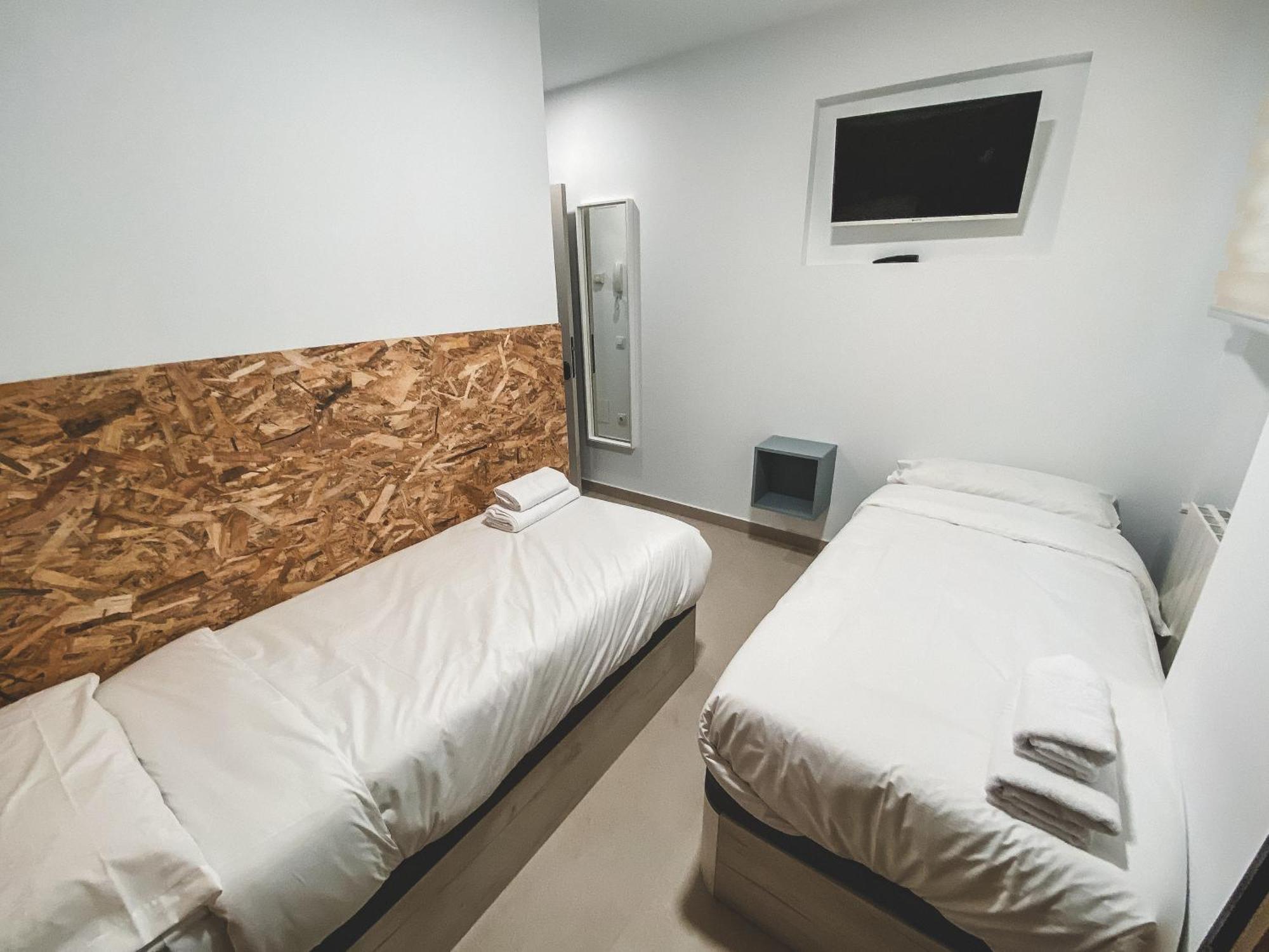 Casa San Juan - Habitaciones Privadas Logrono Luaran gambar